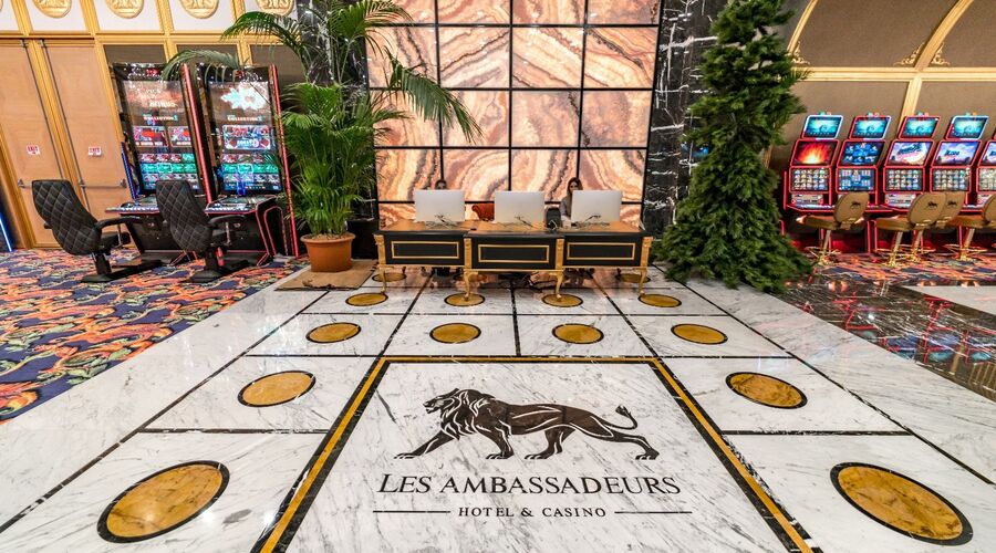 Les Ambassadeurs Hotel & Casino