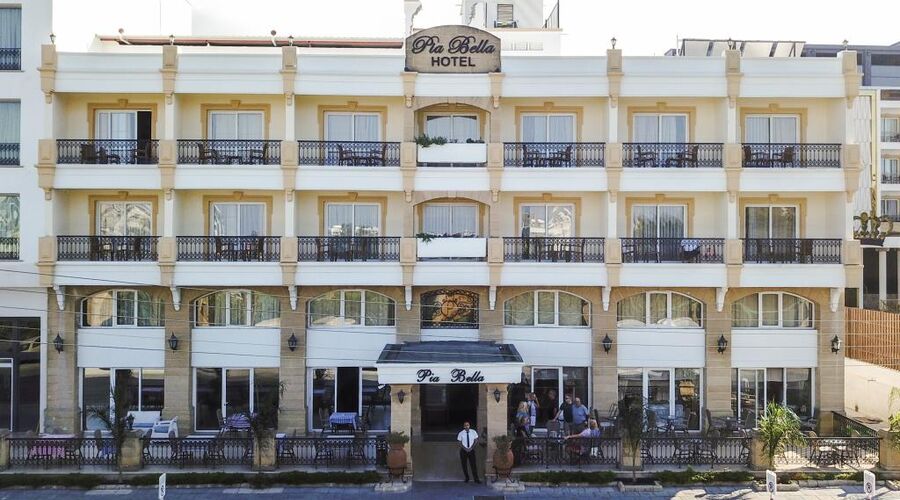 Pia Bella Hotel