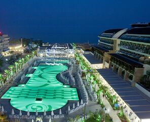 Crystal Waterworld Resort Spa